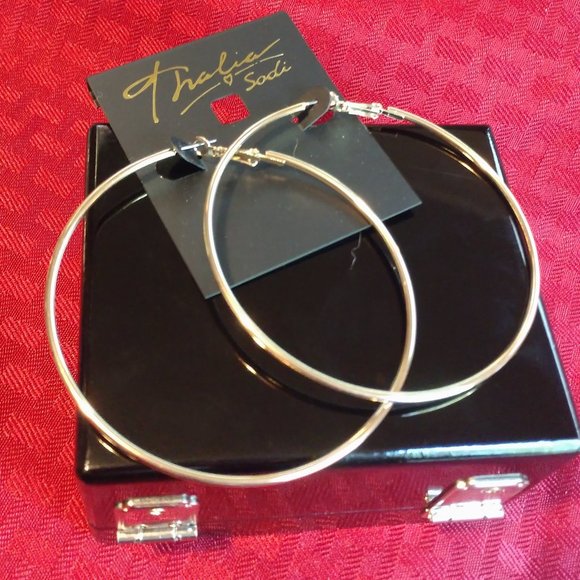 Thalia Sodi Jewelry - Super Cute Gold Tone Hoop Earrings